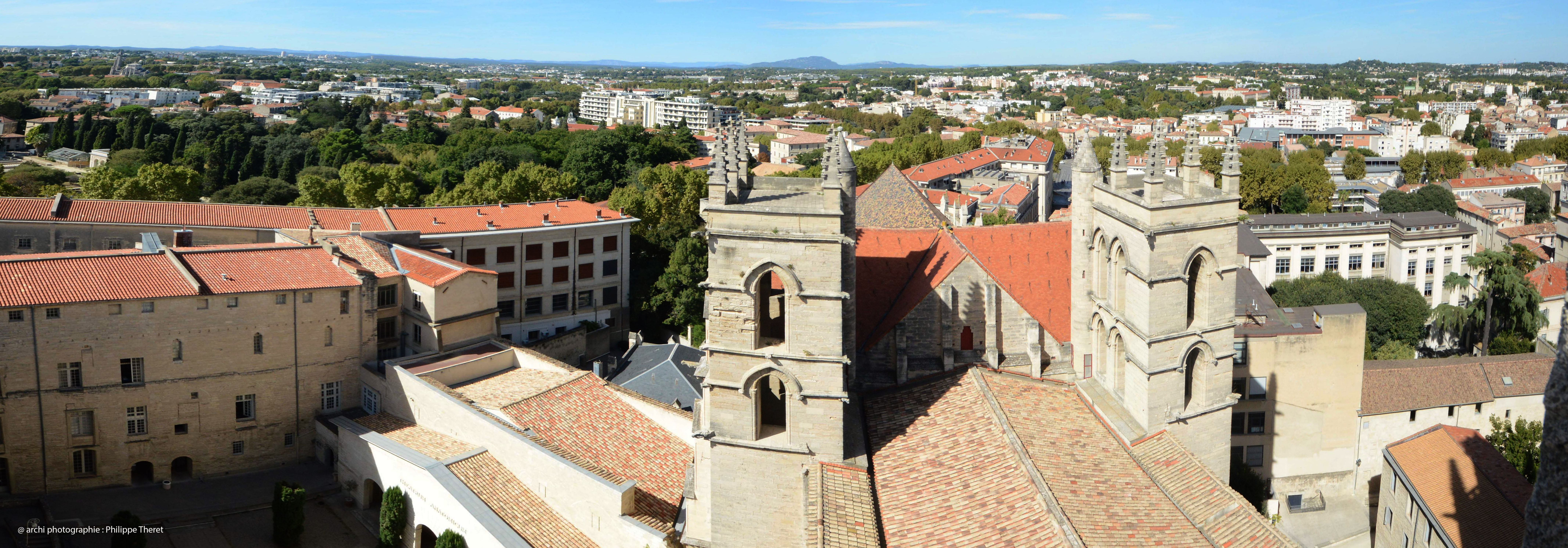 pano  montpellier vue des tours cathédrale st pierre